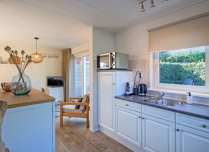 De Veldleeuwerik vacation home with garden and terrace in De Koog, Texel