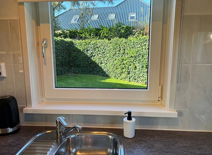 De Veldleeuwerik vacation home with garden and terrace in De Koog, Texel