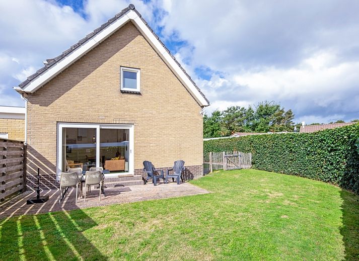 Windlust vacation home with sunny terrace in De Koog, Texel, Wadden Islands