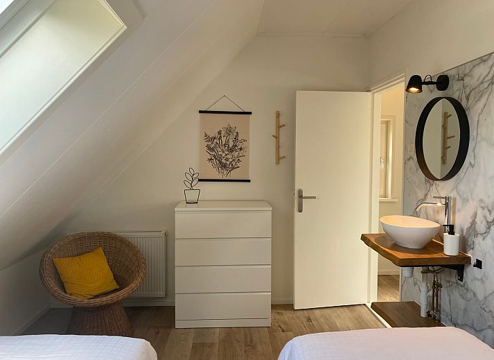Cozy bedroom in Windlust vacation home, De Koog, Texel with modern furnishings