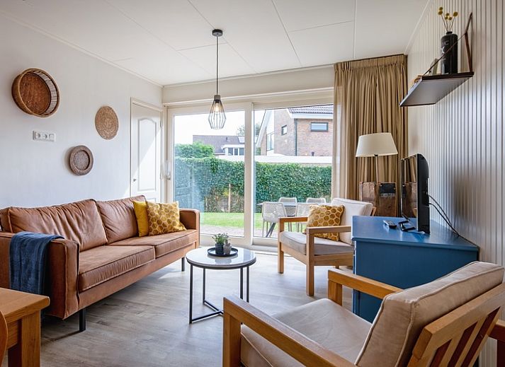 Cozy bedroom in Windlust vacation home, De Koog, Texel with modern furnishings