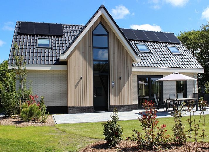 6 Pers.Landhuis de Luxe Eldorado Texel in De Koog, vakantiehuis met ruime tuin en terras.