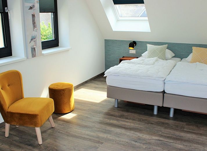 Moderne keuken en eetruimte in 6 Pers.Landhuis de Luxe Eldorado Texel, vakantiehuis in De Koog.