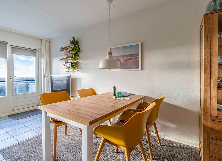 Bright living room in Apartment Juliana 142 Island and Sea View, De Koog Texel overlooking the Wadden Sea.