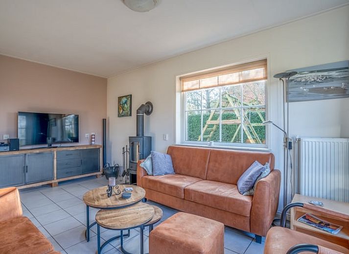 Ferienhaus in De Koog auf Texel mit grossem Garten und gruener Umgebung.