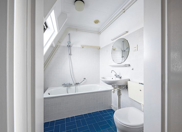 Bright bedroom in Two person studio - second floor in De Koog, Texel overlooking the Wadden Islands.