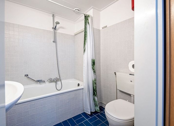 Helle Wohnung fuer zwei Personen in De Koog, Texel, erste Etage, modern eingerichtet und mit Balkon.