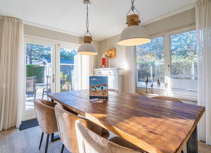 Vacation home Honeysuckle 57 in De Koog, Texel with spacious garden and terrace for relaxation on the Wadden Islands.