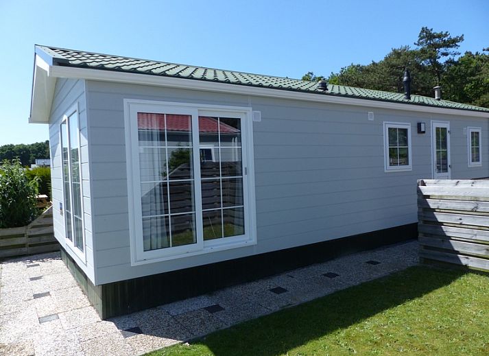 Chalet Bregkoog 205 in De Koog Texel, vacation home with spacious garden and sunny veranda.