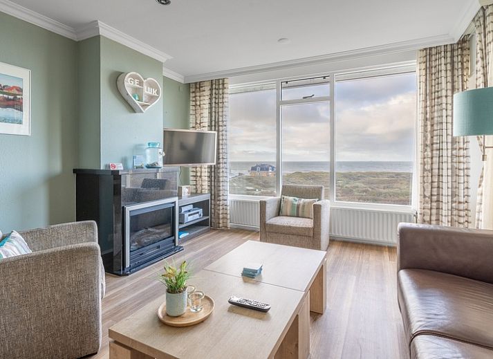 Gezellige woonkamer met zeezicht bij Appartement Juliana 164 Zeezicht in De Koog, Texel.
