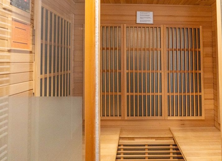 Bright living room of Apartment Juliana 168 Zeezicht, De Koog Texel, overlooking the dunes and sea.