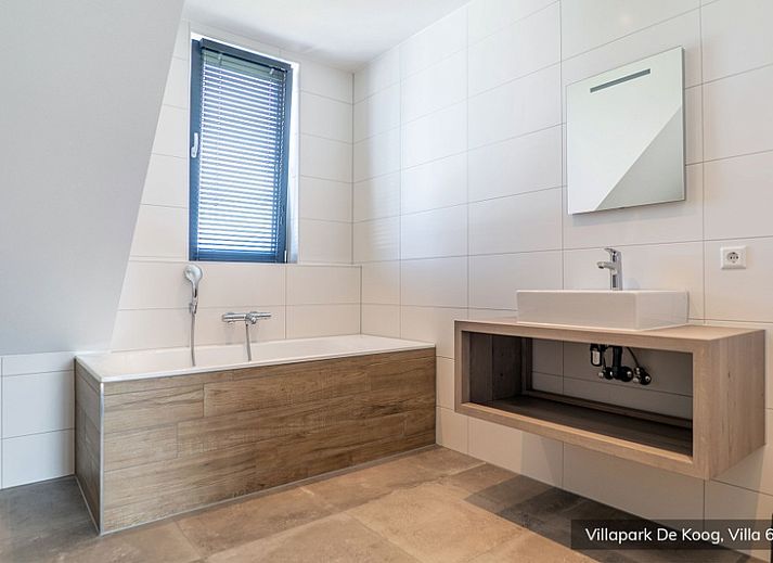 Veranda der luxurioesen Familienvilla 6p in De Koog, Texel, ideal fuer ein Essen im Freien auf den Watteninseln.