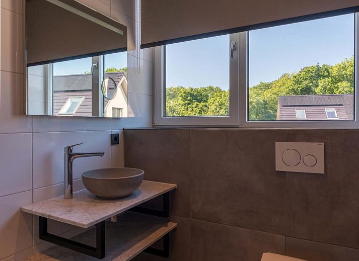 IJsvogel 10 vakantiehuis in De Koog Texel met prachtig aangelegde tuin en terras.