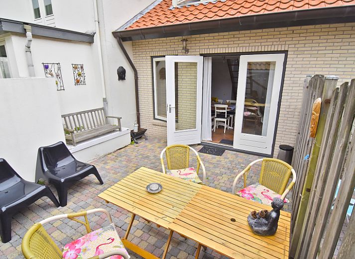 Cozy bedroom in Texel A, De Koog, with double bed and attractive decoration.