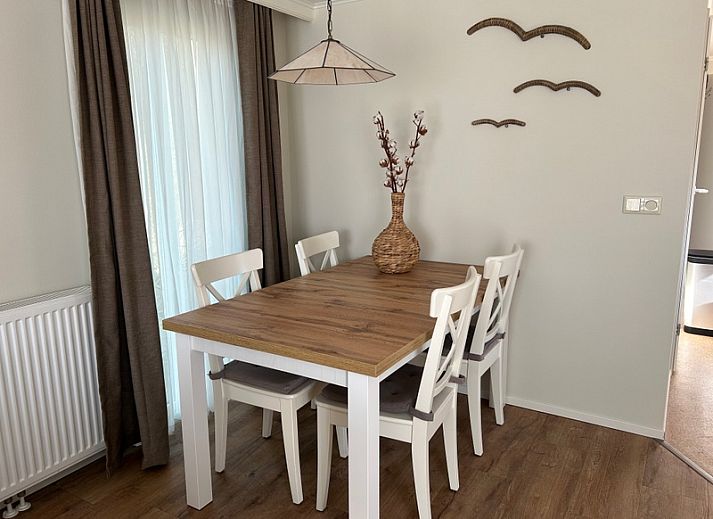 Chaletpark Bregkoog - Chalet Bregkoog 213 in De Koog Texel mit gruenem Garten und ruhiger Umgebung.