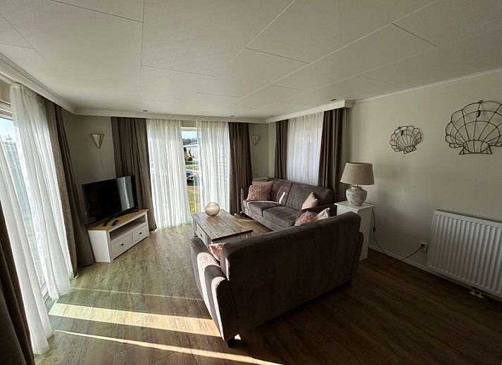 Chaletpark Bregkoog - Chalet Bregkoog 213 in De Koog Texel mit gruenem Garten und ruhiger Umgebung.