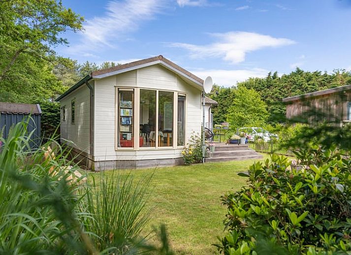 Vacation cottage in De Koog with charming terrace and green garden, Texel, Wadden Islands.