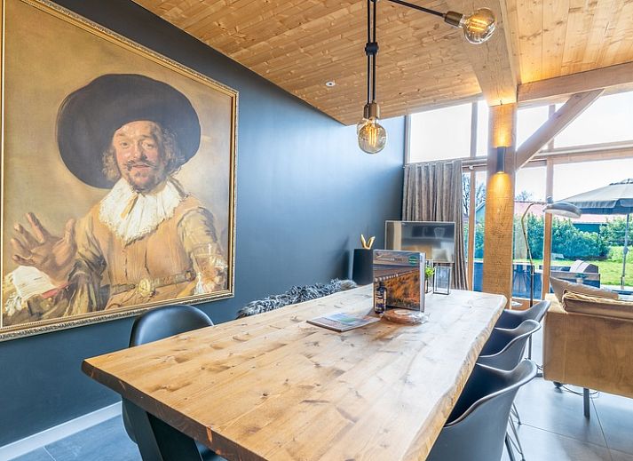 Helles Wohnzimmer in der Villa 181 mit Whirlpool, De Koog Texel, mit moderner Einrichtung.