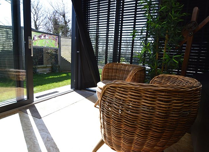 Vacation home Hoog Koog 8 in De Koog Texel with sunny terrace and green garden.