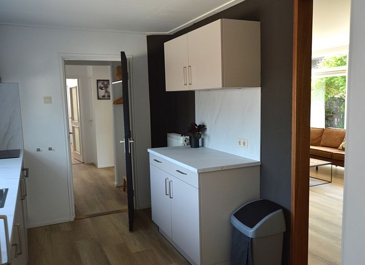 Cozy living room of Plevierstraat 24 - Tuunwoal vacation home, De Koog, Texel with lots of light.