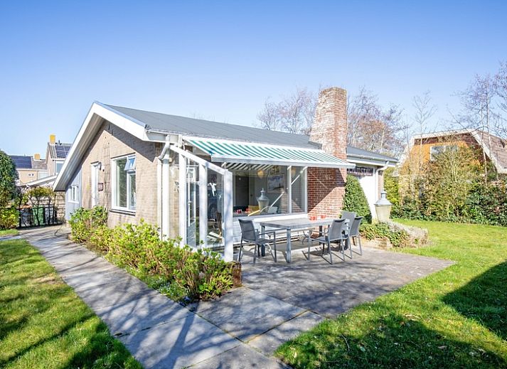 Ferienhaus De Schutstal in De Koog, Texel mit grossem Garten und Terrasse.