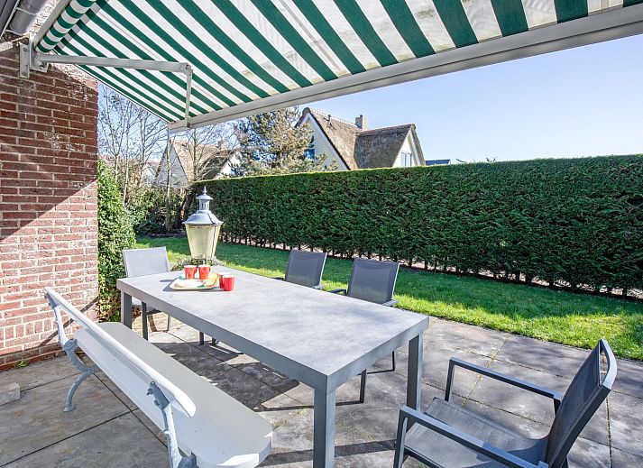 Ferienhaus De Schutstal in De Koog, Texel mit grossem Garten und Terrasse.