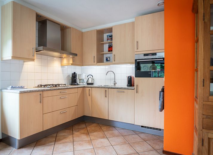 Villa 6 persons with 2 bathrooms in De Koog, Texel. Charming vacation home surrounded by greenery on the Wadden Islands.