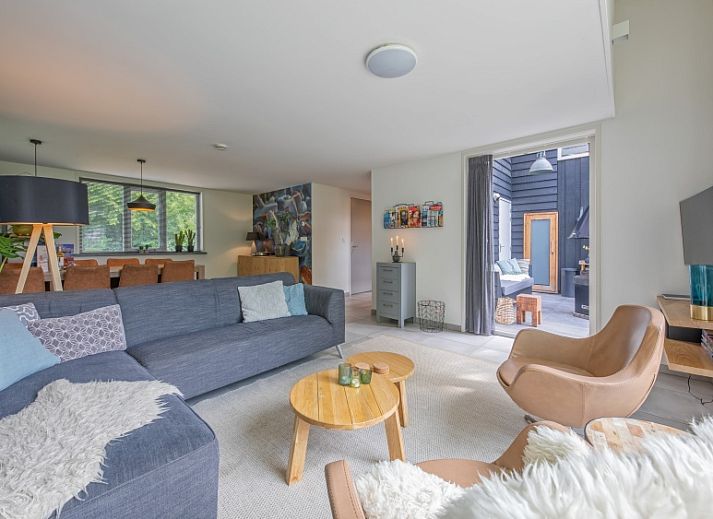 Vacation park Het Oude Dijkje - Vuurcoogh in De Koog, Texel with spacious garden and terrace for relaxation.