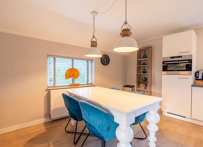 Geniessen Sie die gruene Umgebung im Ferienhaus Kamperfoelie 73, ein ideales Ferienhaus in De Koog auf Texel.