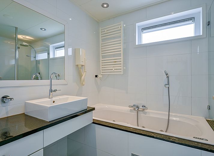 Verblijf 010254 - Vakantiewoning Texel - Vrijstaande woning in De Koog