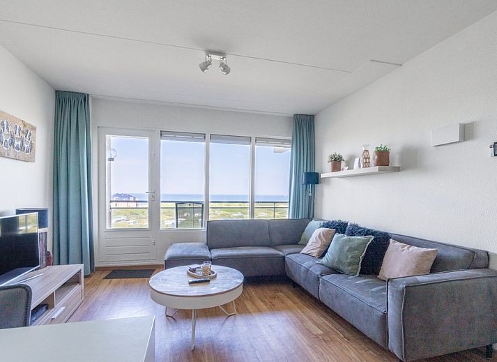 Wohnung Juliana 102 Zeezicht in De Koog, Texel mit Panoramablick vom Wohnzimmer auf die Watteninseln.
