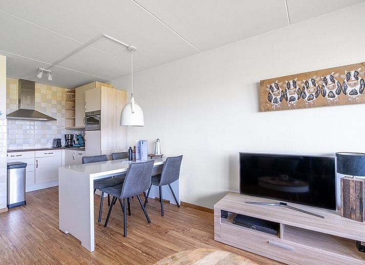 Wohnung Juliana 102 Zeezicht in De Koog, Texel mit Panoramablick vom Wohnzimmer auf die Watteninseln.