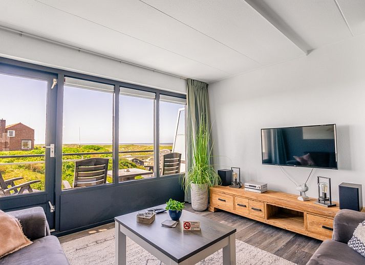 Apartment Juliana 094 Island and Sea View in De Koog, Texel with sea view from the living room.