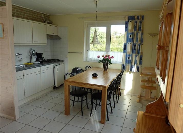 Gemtliches Wohnzimmer in Stappeland 201, De Koog, Texel mit komfortabler Sitzecke.