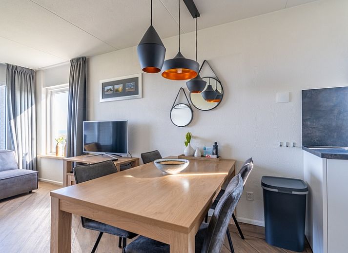 Spacious sitting area with sea view at Apartment Juliana 118 Zeezicht, De Koog, Texel.