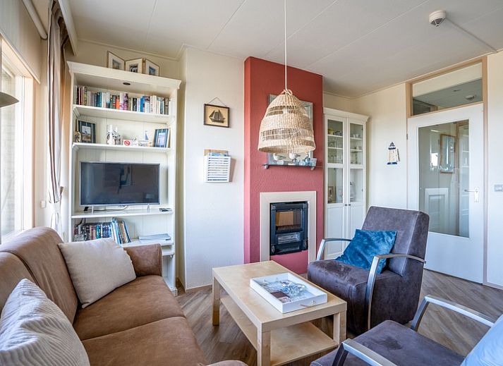 Gemuetliches Wohnzimmer im Appartement Juliana 158 Zeezicht, De Koog, Texel mit schoenem Meerblick.