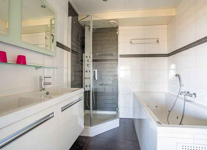 Komfortable Sitzecke mit Meerblick im Appartement Juliana 158 Zeezicht, Ferienunterkunft in De Koog, Texel.