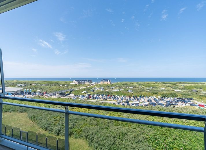 Geraeumiges Wohnzimmer mit Meerblick im Apartment Juliana 158 Zeezicht, Ferienhaus De Koog, Texel.