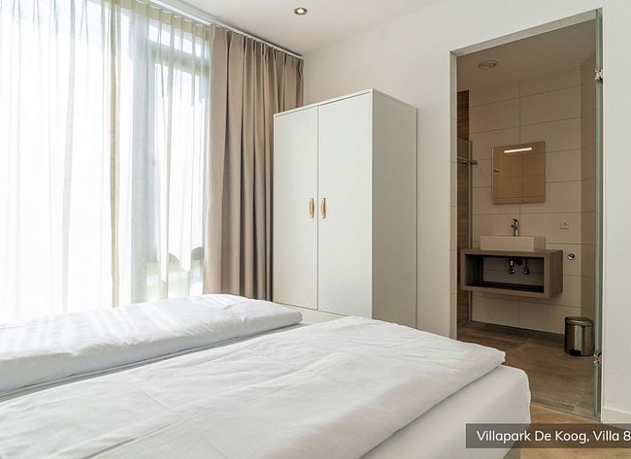 Vacation home Luxury family villa 8p in De Koog, Texel with beautiful view of pond.