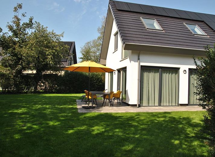 35 - 8A Blauwborst - BLV Kleingartenanlage Nr. 3 Ferienhaus in De Koog, Texel, mit moderner Architektur und gruenem Garten.