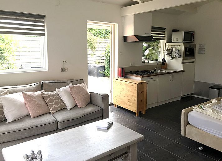 Charming terrace at Zomerhuisje Schoo in De Koog, Texel, vacation home on the Wadden Islands.