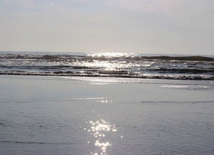 Esszimmer mit Holzofen im 6-Personen-Ferienhaus mit Sauna, De Koog, Texel