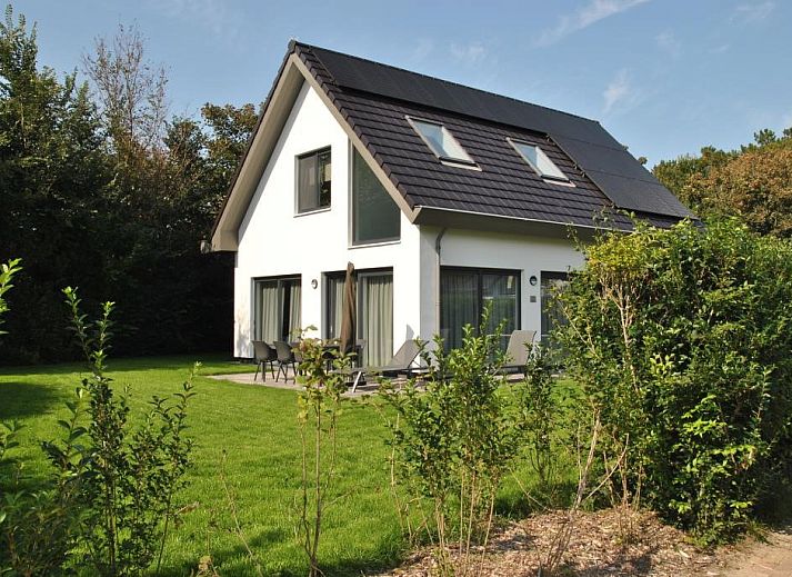 Modernes Ferienhaus 36 - 12 Bonte Specht - BLV-Kleingarten Nr. 4 in De Koog, Texel mit gruenem Garten.