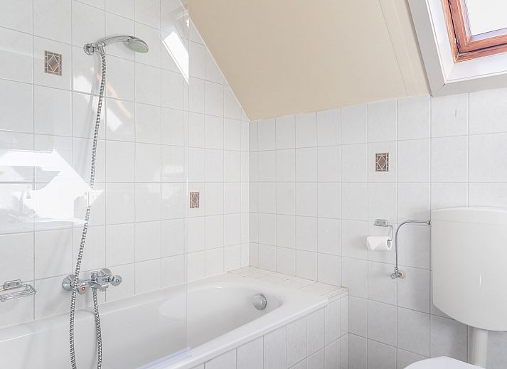 Geraeumiges Ferienhaus Koetshuis 2 in De Koog, Texel mit grossem Garten und Terrasse.