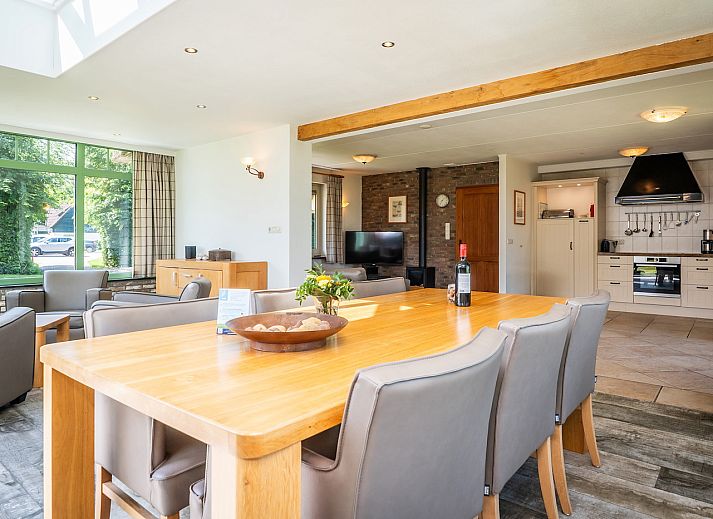 Guest house 0102965 - Holiday property Texel - Het Buitenhof villa 53 met serre