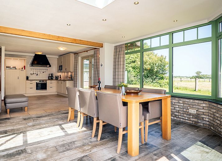 Guest house 0102965 - Holiday property Texel - Het Buitenhof villa 53 met serre