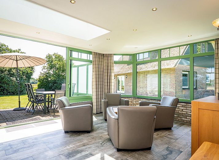 Guest house 0102965 - Holiday property Texel - Het Buitenhof villa 53 met serre
