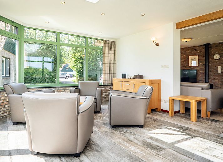 Guest house 0102965 - Holiday property Texel - Het Buitenhof villa 53 met serre