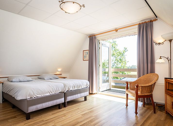 Guest house 0102965 - Holiday property Texel - Het Buitenhof villa 53 met serre