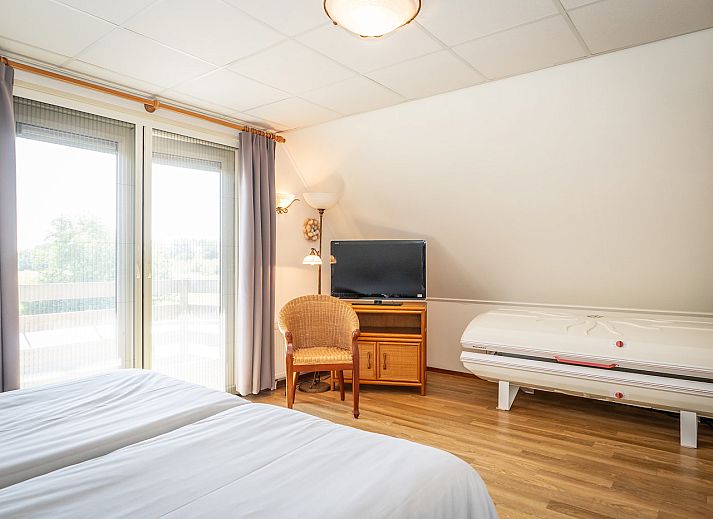 Guest house 0102965 - Holiday property Texel - Het Buitenhof villa 53 met serre